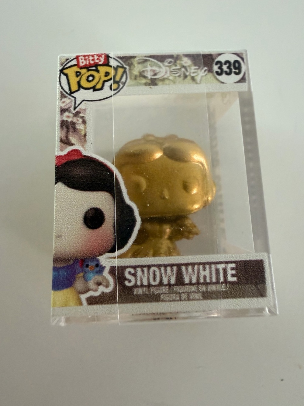 RARE TO FIND. Disney Snow White Bitty Pop! Gold Figure (Golden Finish)  1/32
